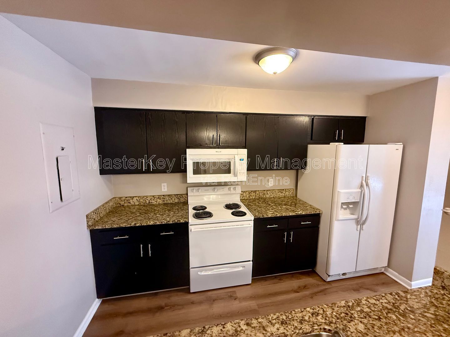 Inviting 3-Bedroom, 2.5 Bathroom Townhome in Chapel Hill, NC property image
