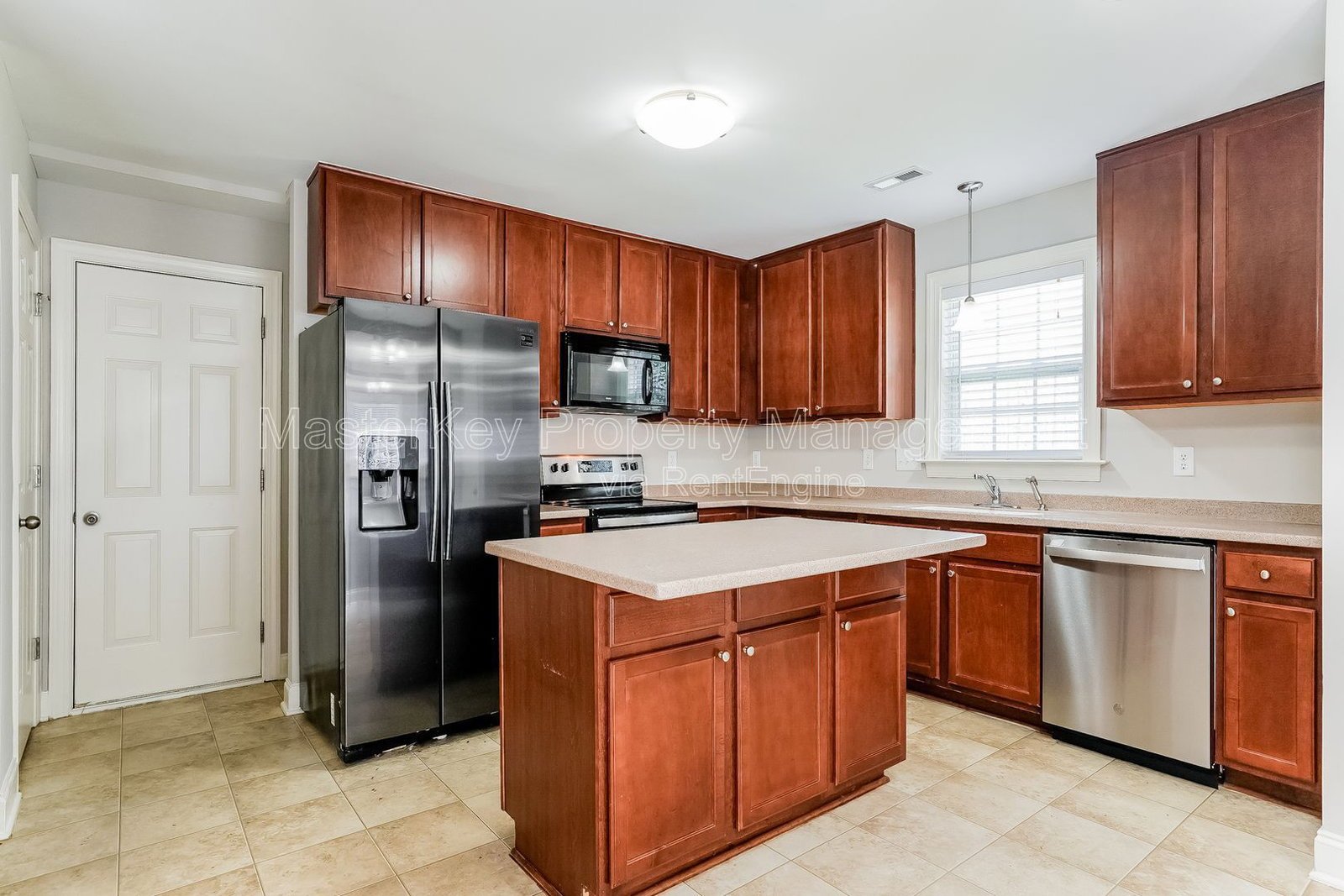 Refreshing 4-Bedroom, 2.5 Bathroom Single-Family in Holly Springs, NC property image