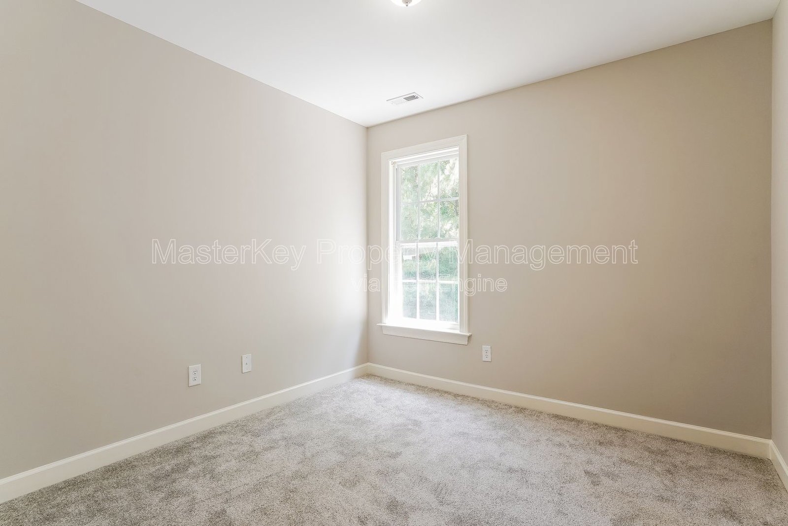 Refreshing 4-Bedroom, 2.5 Bathroom Single-Family in Holly Springs, NC property image
