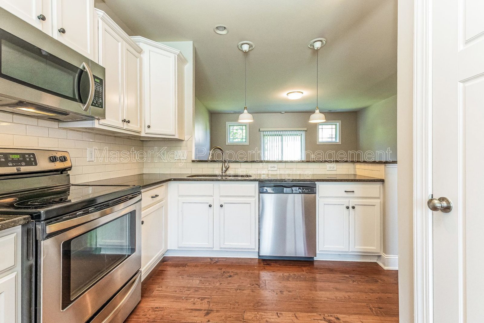 Spacious 2 Bedroom Townhome Located In Raleigh NC!!! property image