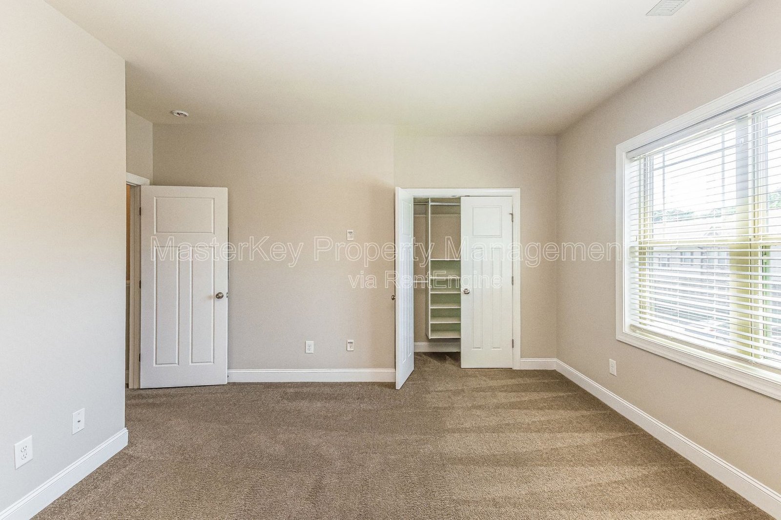 Spacious 2 Bedroom Townhome Located In Raleigh NC!!! property image