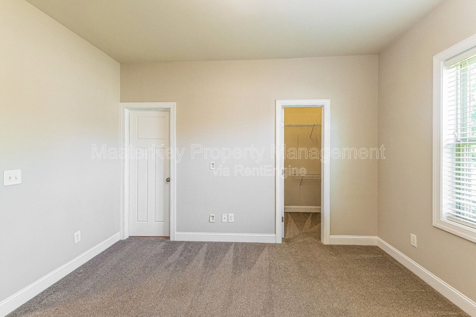 Spacious 2 Bedroom Townhome Located In Raleigh NC!!! property image