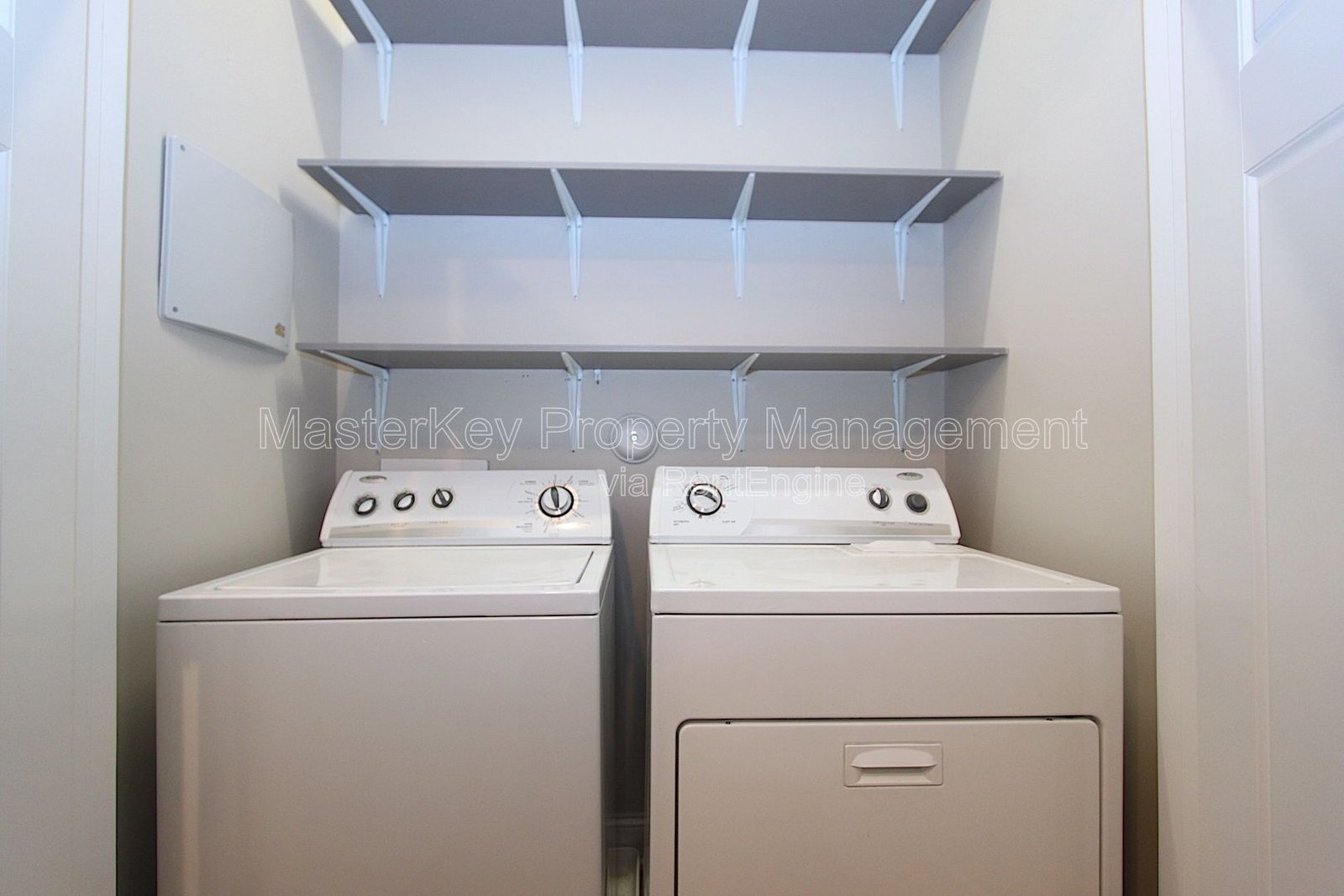 Spacious 2 Bedroom Townhome Located In Raleigh NC!!! property image
