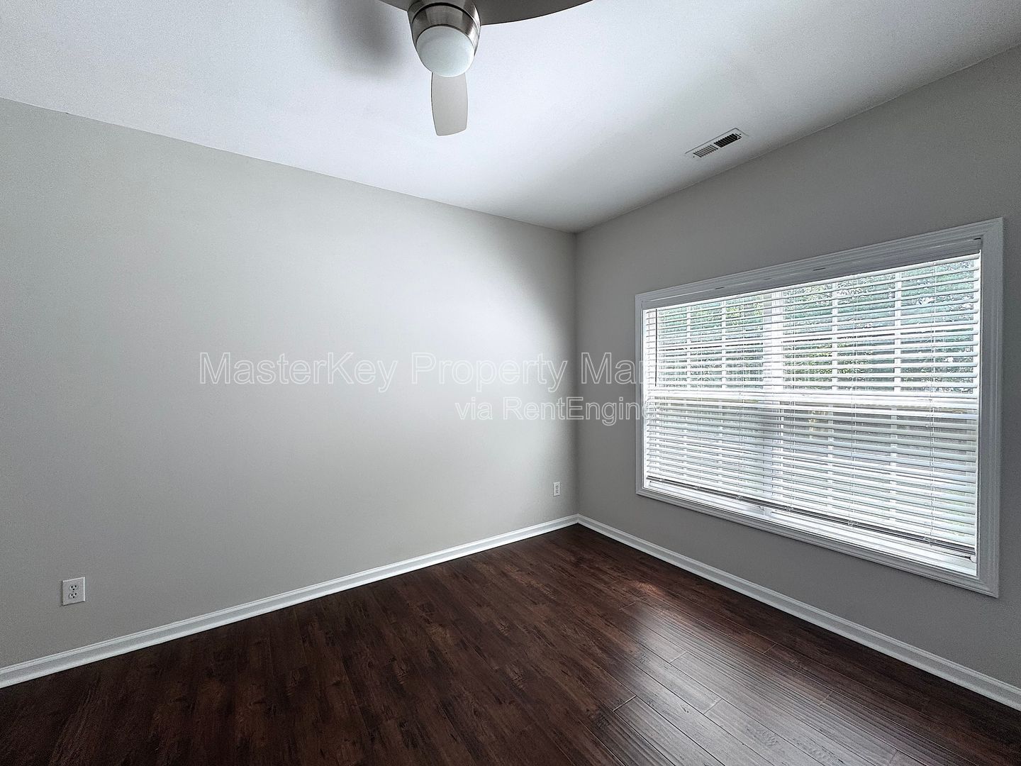 Spacious 4-Bedroom, 2.5 Bathroom Single-Family in Apex, NC property image