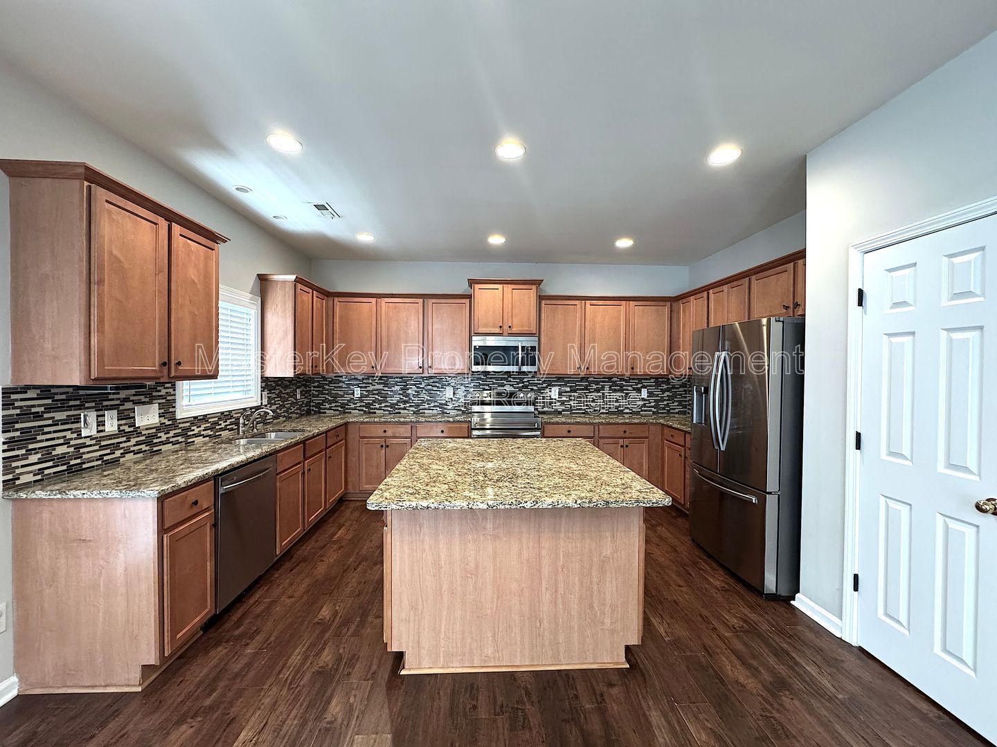 Spacious 4-Bedroom, 2.5 Bathroom Single-Family in Apex, NC property image
