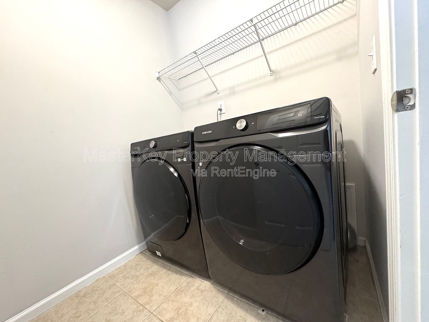 Spacious 4-Bedroom, 2.5 Bathroom Single-Family in Apex, NC property image