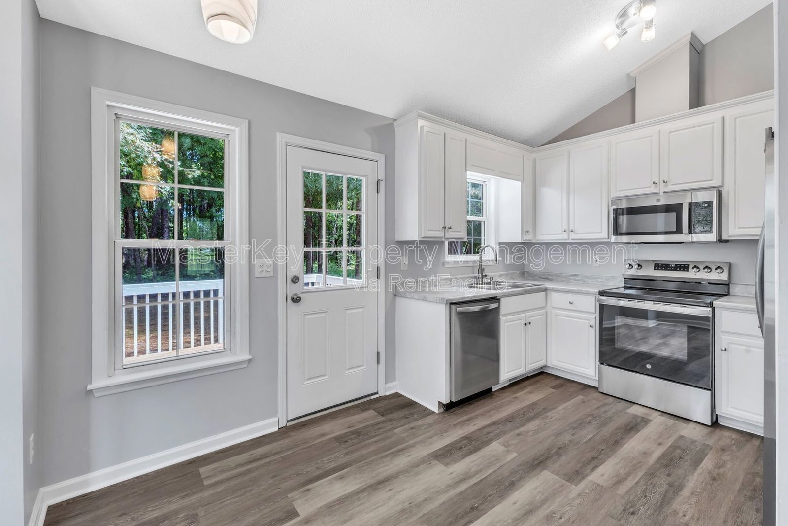 Charming 3-Bedroom, 2 Bathroom Single-Family in Zebulon, NC property image