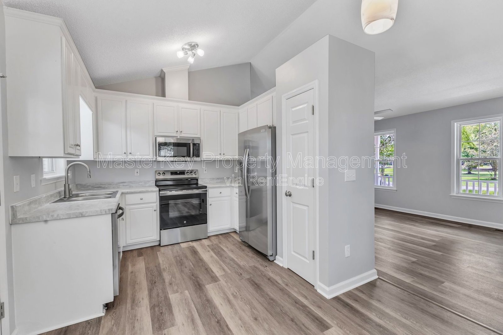 Charming 3-Bedroom, 2 Bathroom Single-Family in Zebulon, NC property image