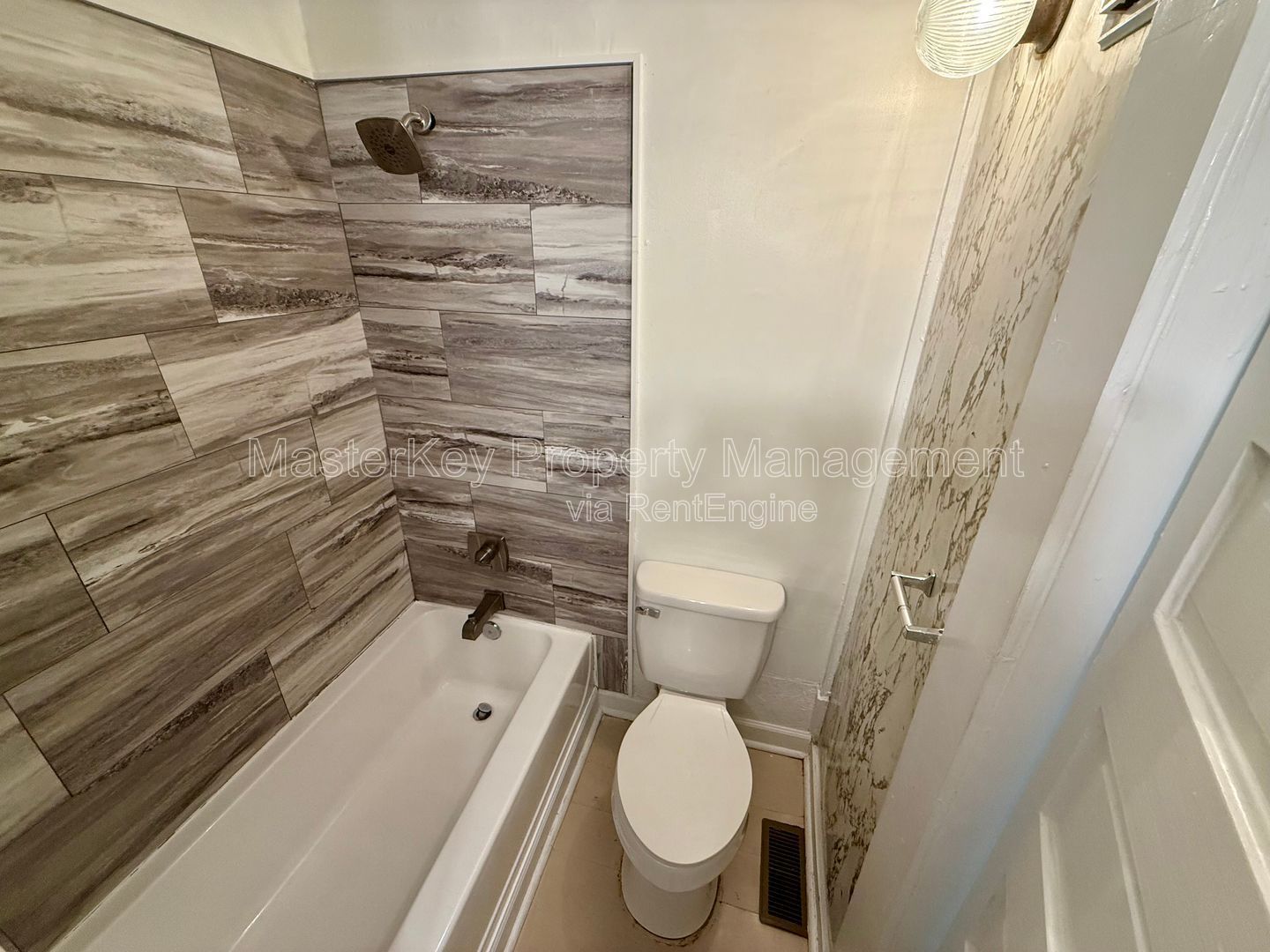 Inviting 2-Bedroom, 1 Bathroom Duplex in Durham, NC property image