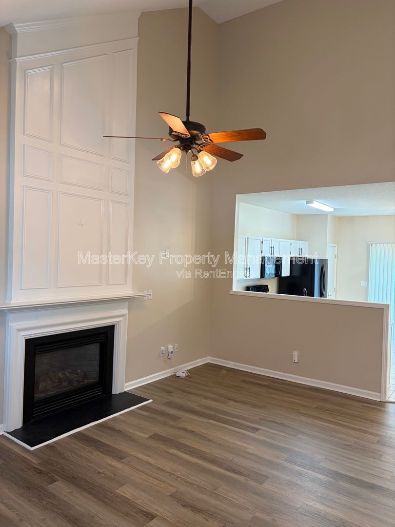 Spacious 3 Bedroom Single Family Home Located In Fuquay!!! property image