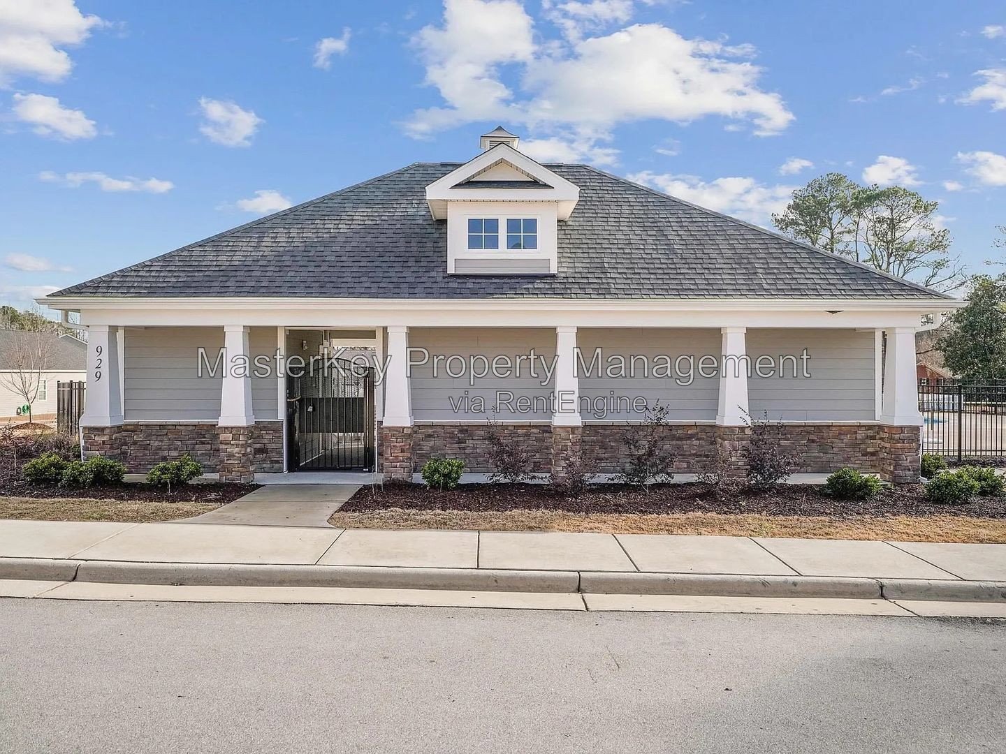 Spacious 4 Bedroom Single Family Located In Zebulon NC!!! property image