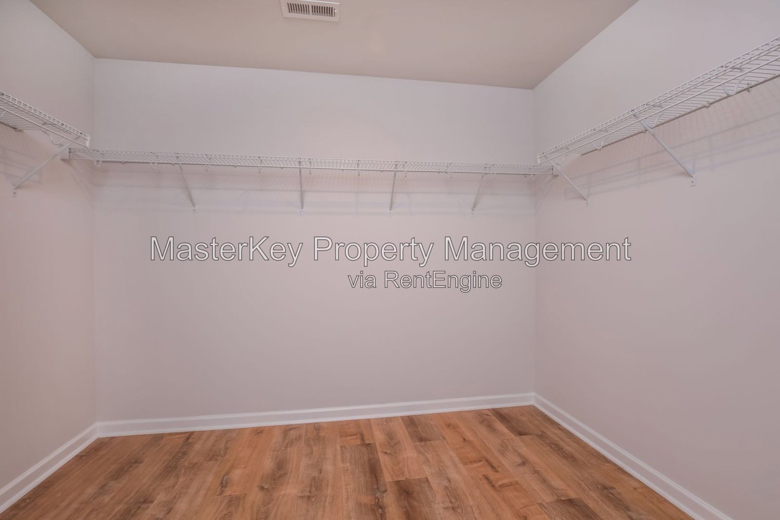Spacious 4 Bedroom Single Family Located In Zebulon NC!!! property image